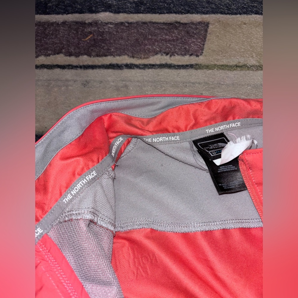 The North Face Coral Pink and Gray Ski Jacket - Picture 3 of 4
